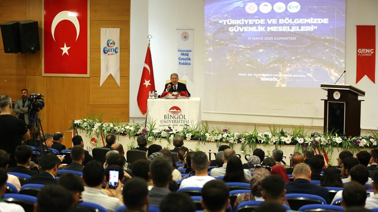 Hulusi Akar'dan Bingöl'de Terör Açıklamaları