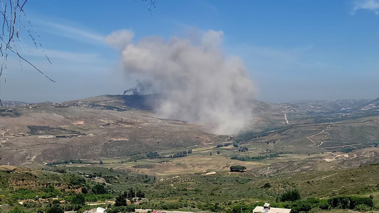 İsrail'in Lübnan'a Düzenlediği Hava Saldırıları Can Aldı