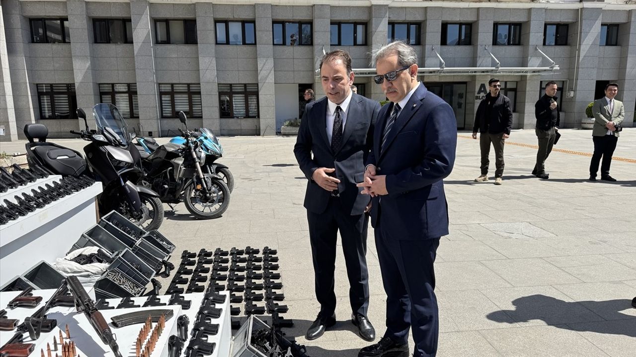 İstanbul'da Suç Örgütlerine Yönelik Operasyon: 58 Tutuklama