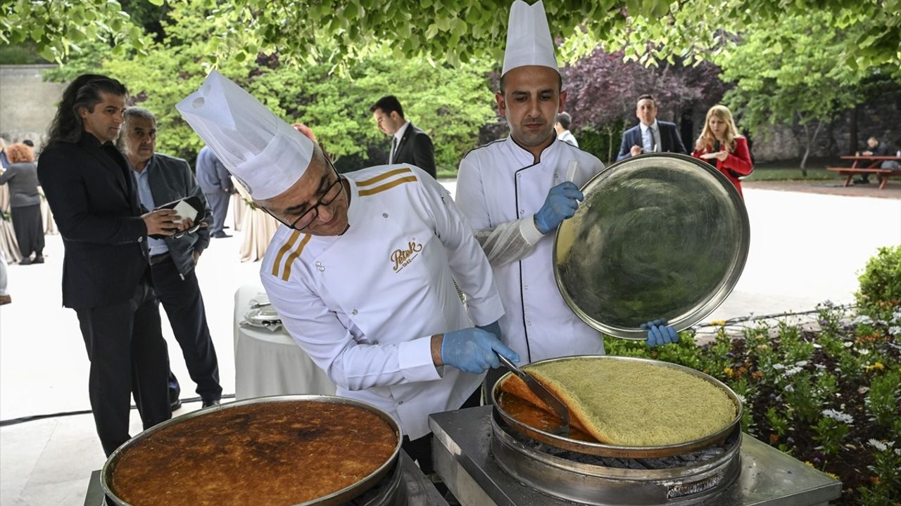 İstanbul'da Türk Mutfağı ve El Sanatları Tanıtıldı