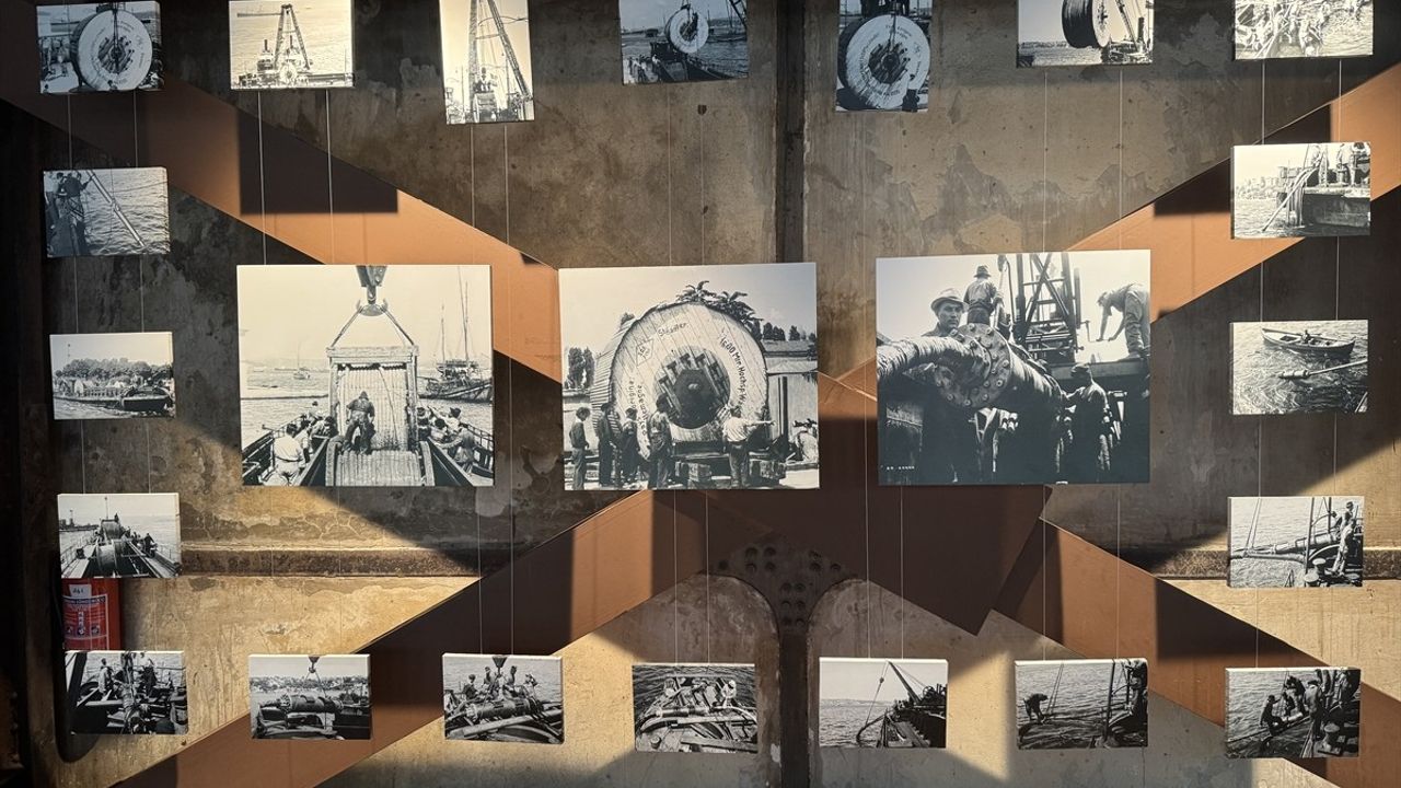 İstanbul'un Aydınlık 100'ü Sergisi Enerji Müzesi'nde Açıldı