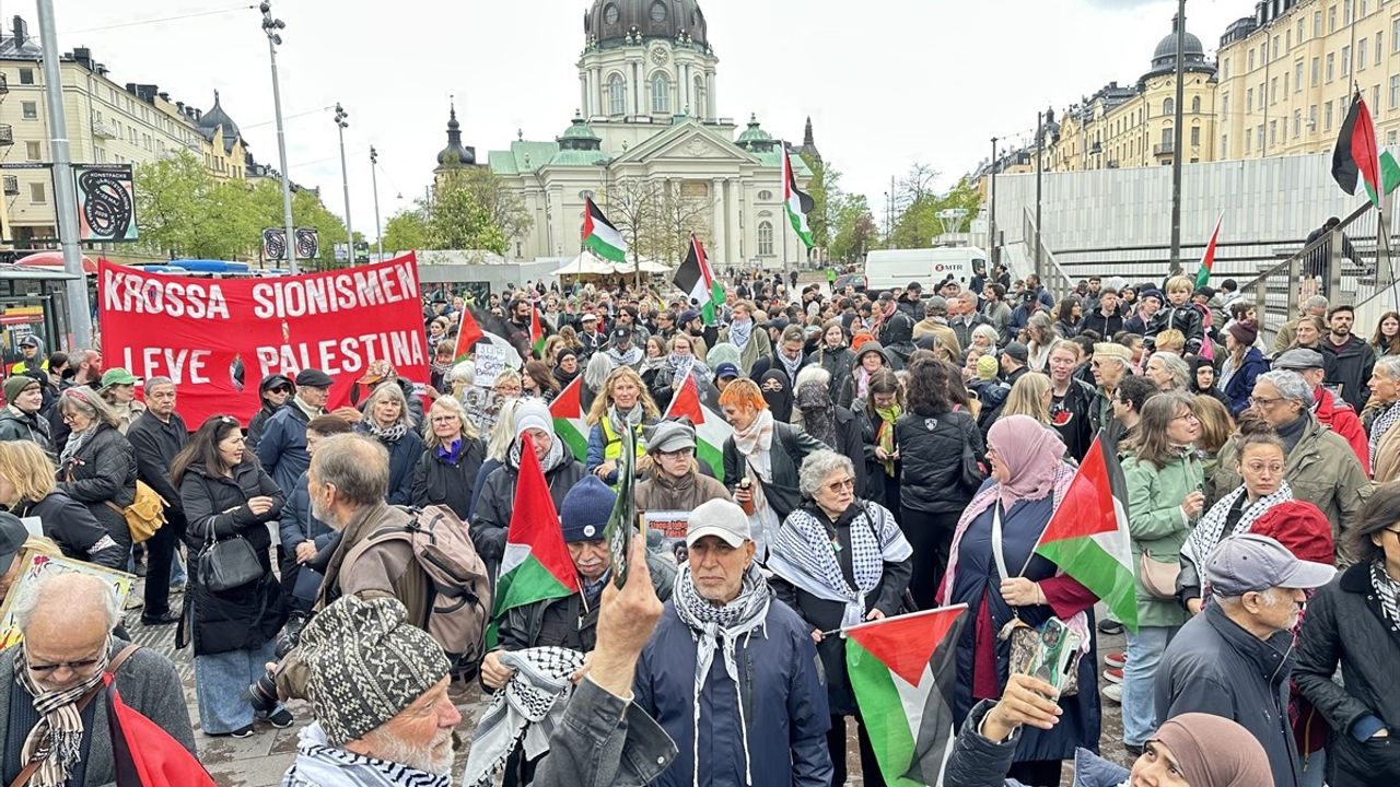 İsveç’te Gazze Saldırılarına Protesto