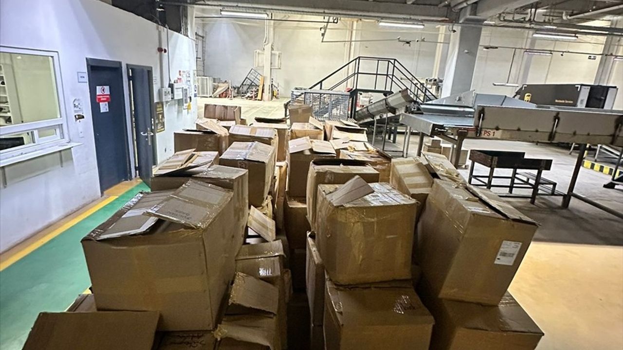 Kaçak Tütün Operasyonu: 3 Ton Tütün Ele Geçirildi