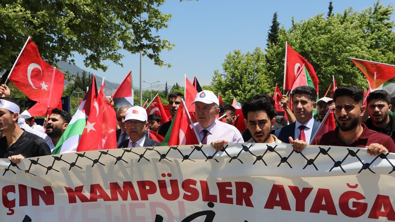 Kahramanmaraş'ta Öğrencilerden Filistin'e Destek Yürüyüşü