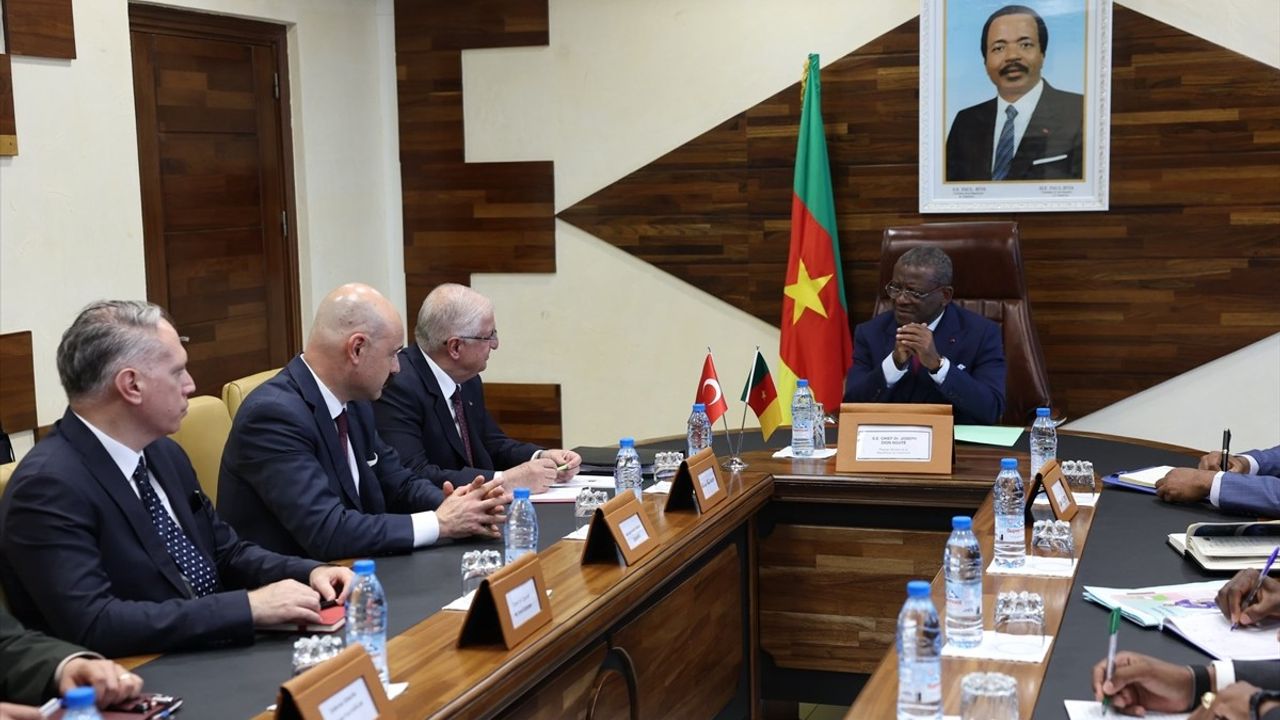 Kamerun Başbakanı Ngute, Türk Savunma Bakanı Güler ile Görüştü