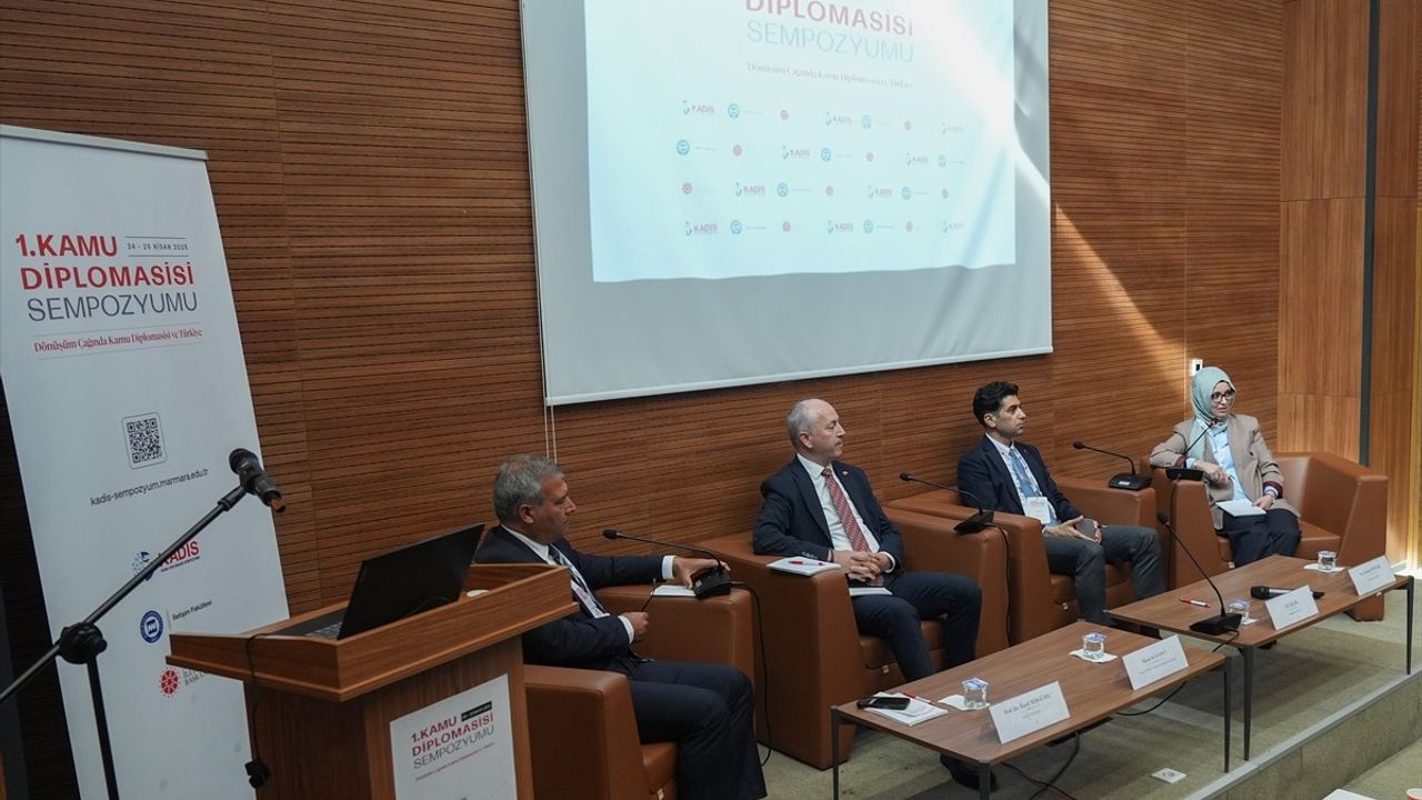 Kamu Diplomasisi Sempozyumu İlk Gün Noktalandı
