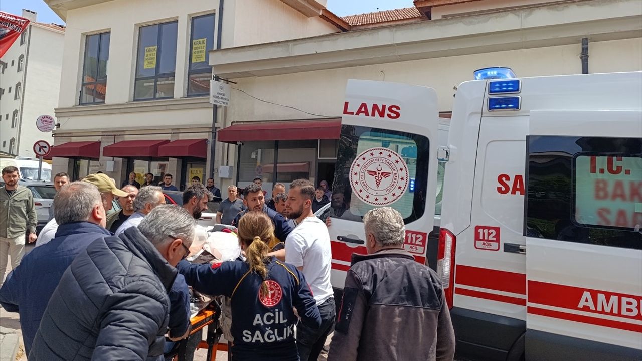 Kastamonu'da Kahvehanede Kalbi Duran Vatandaş Hayata Döndü