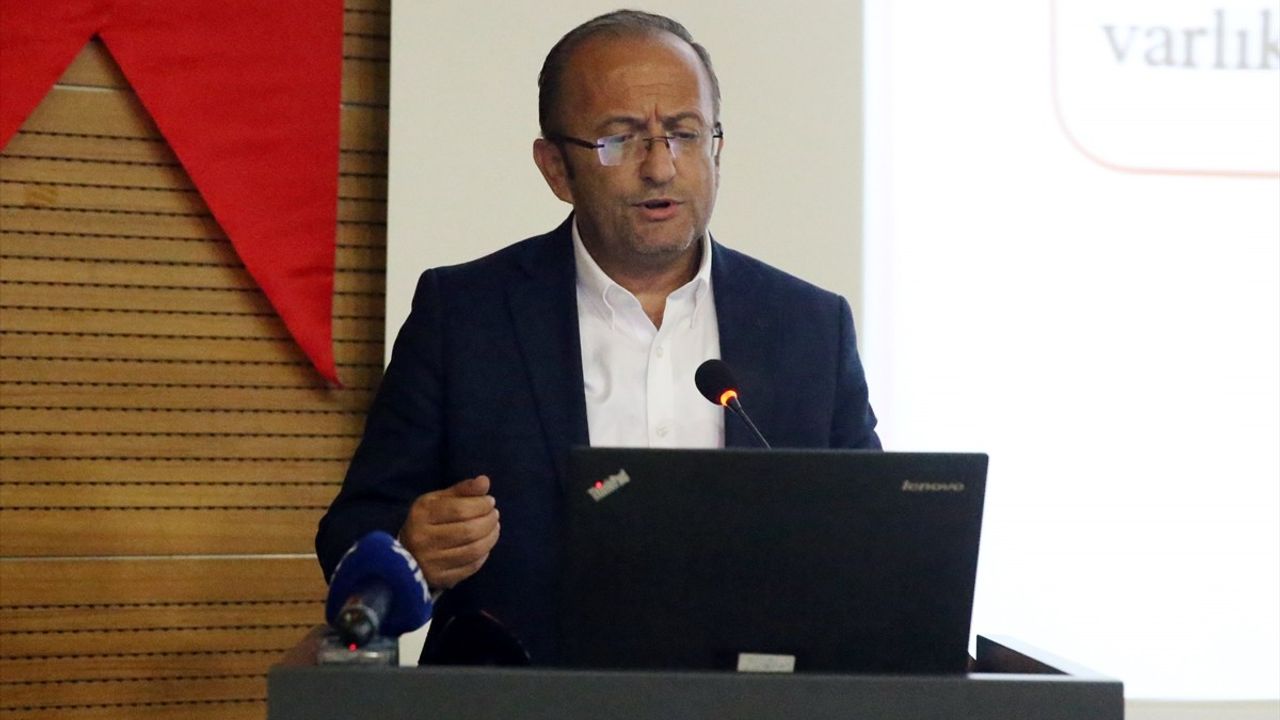 Kastamonu'da Müzeler ve Kütüphaneler Temalı Panel Gerçekleştirildi