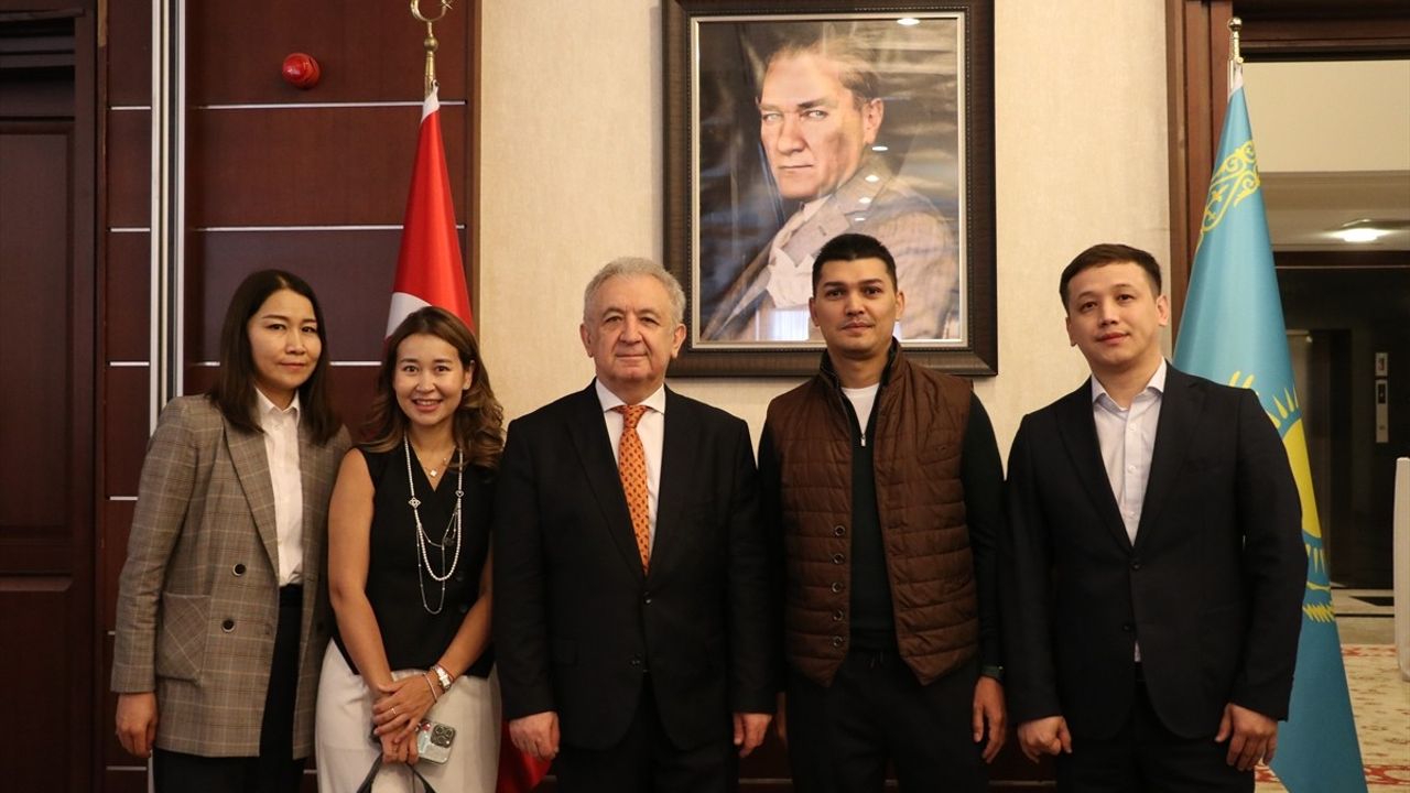 Kazakistan'da 19 Mayıs Bayramı Coşkusu