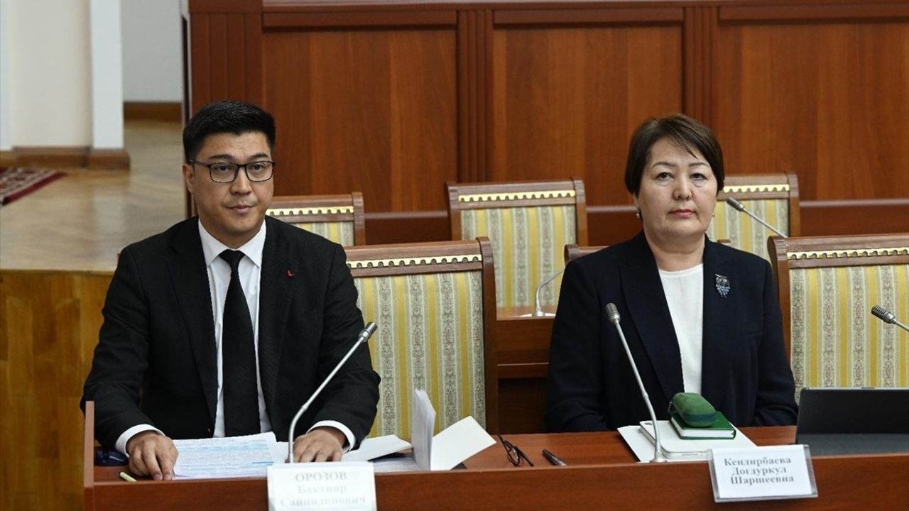 Kırgızistan'da Eğitim ve Bilim Bakanlığı İki Ayrı Bakanlığa Bölündü