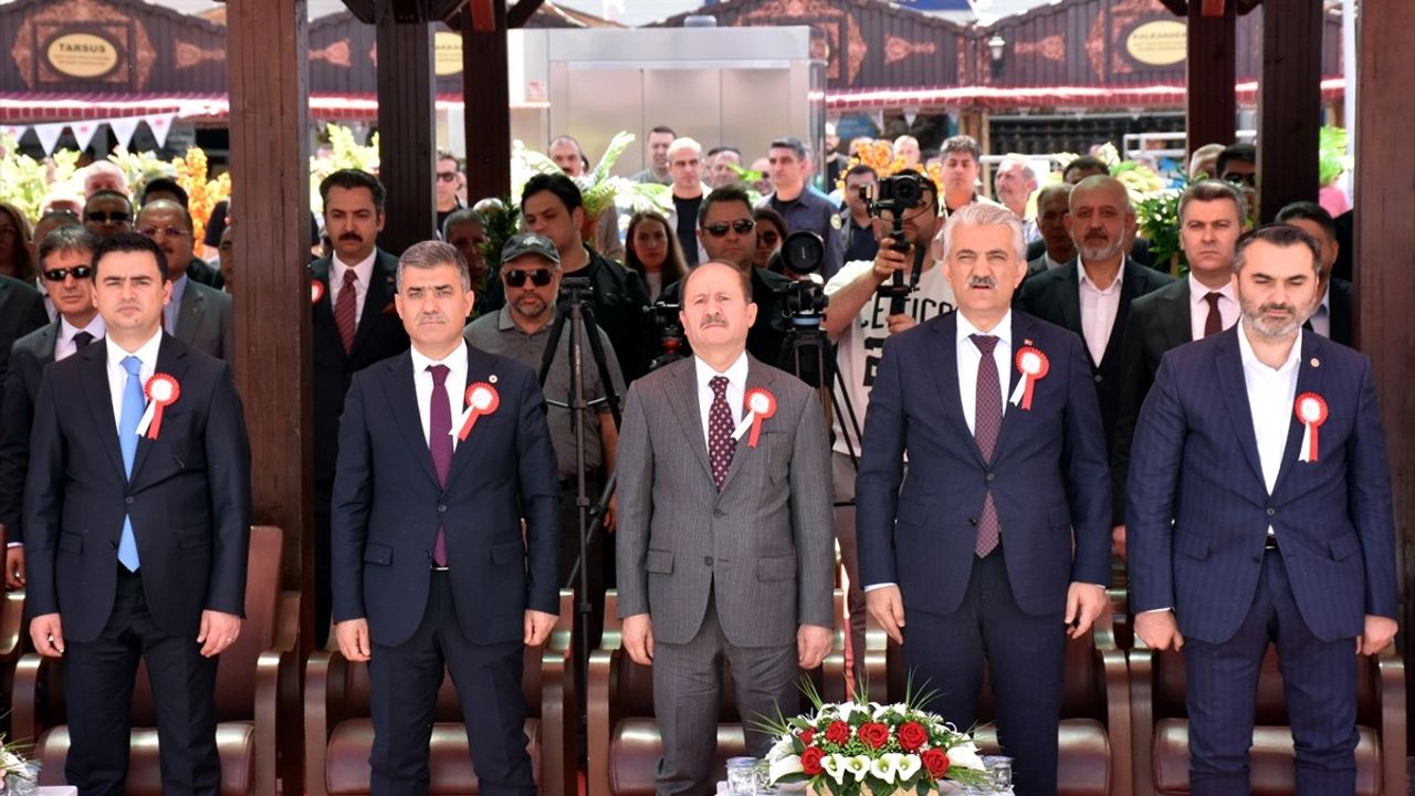 Kırıkkale'de İşyurtları Ürün ve El Sanatları Fuarı Açıldı