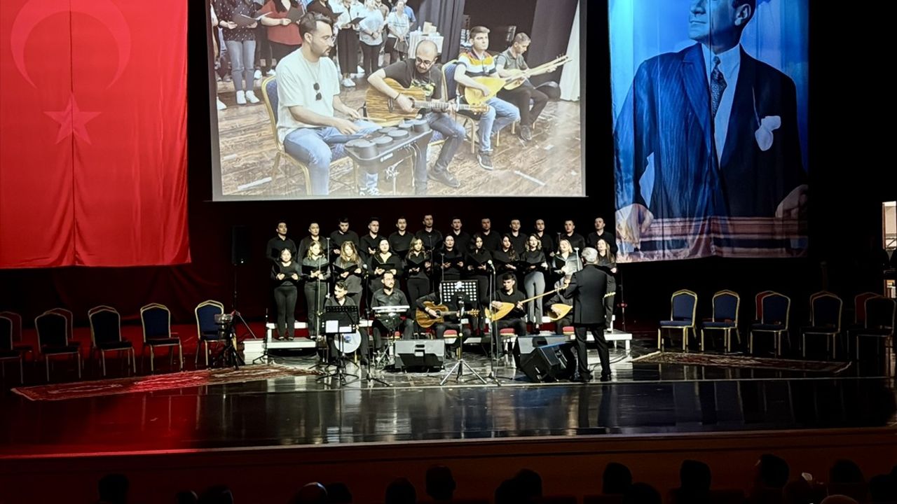 Kırşehir'de Cezaevi Personeli Konser Verdi