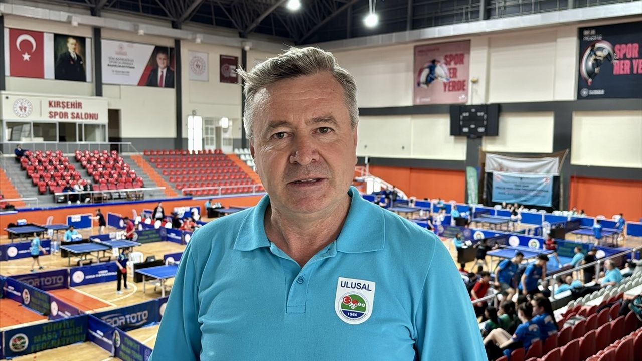 Kırşehir'de Yaşar Sedef Gençler Masa Tenisi Şampiyonası Başladı