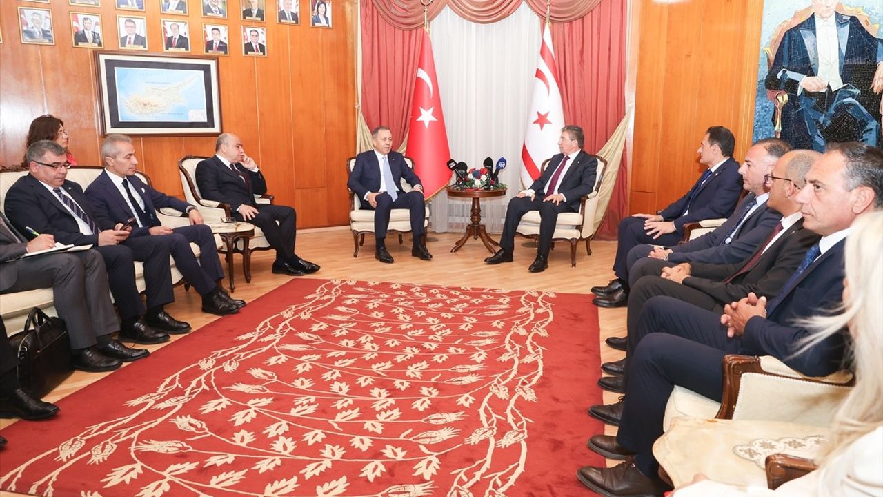 KKTC Başbakanı Ünal Üstel, İçişleri Bakanı Ali Yerlikaya ile Önemli Görüşme Gerçekleştirdi