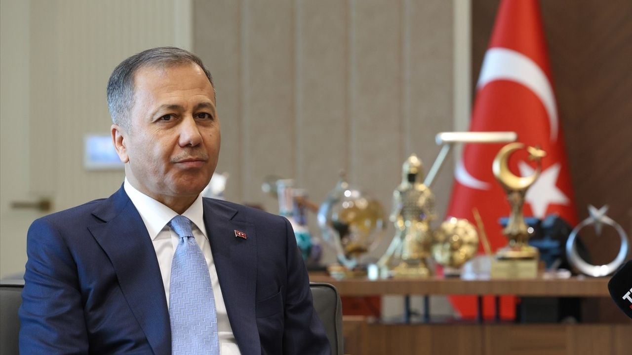 KKTC Cumhurbaşkanı Tatar ve İçişleri Bakanı Yerlikaya'nın Görüşmesi