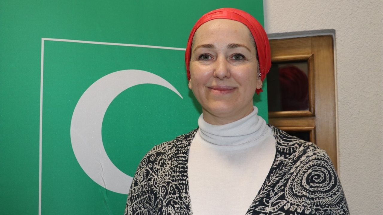 Kocaeli'de Yeşilay Liseler Arası Münazara Turnuvası Finali Yapıldı