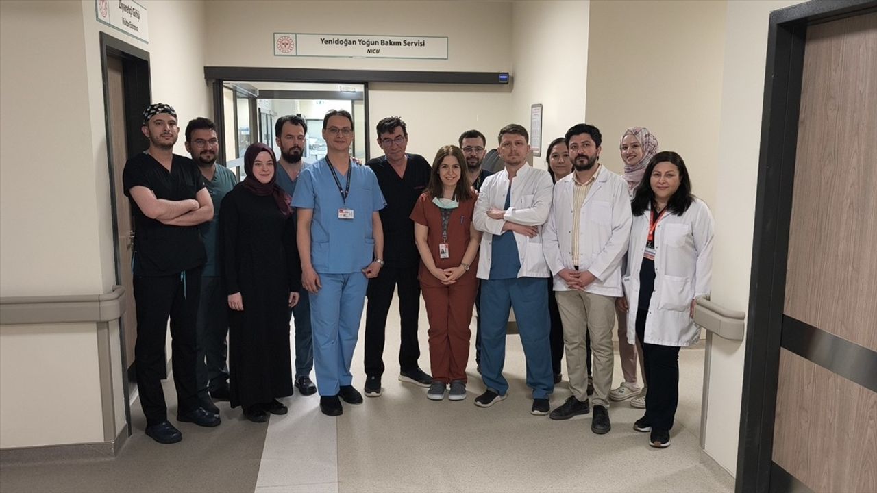 Kütahya'da 445 Gram Tümör Ameliyatla Alındı