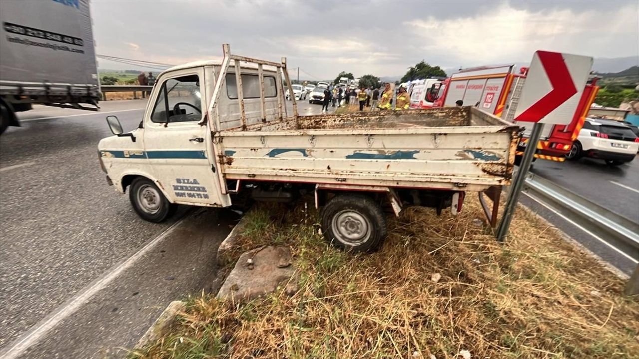 Manisa’da Kamyonet Kazası: Bir Ölü, Bir Yaralı