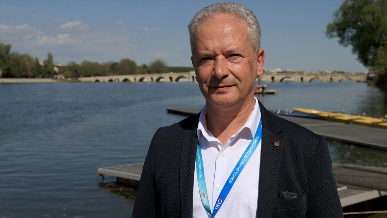 Meriç Nehri'nde Kürek Yarışları: Edirne'ye Yeni Bir Turizm Rotası