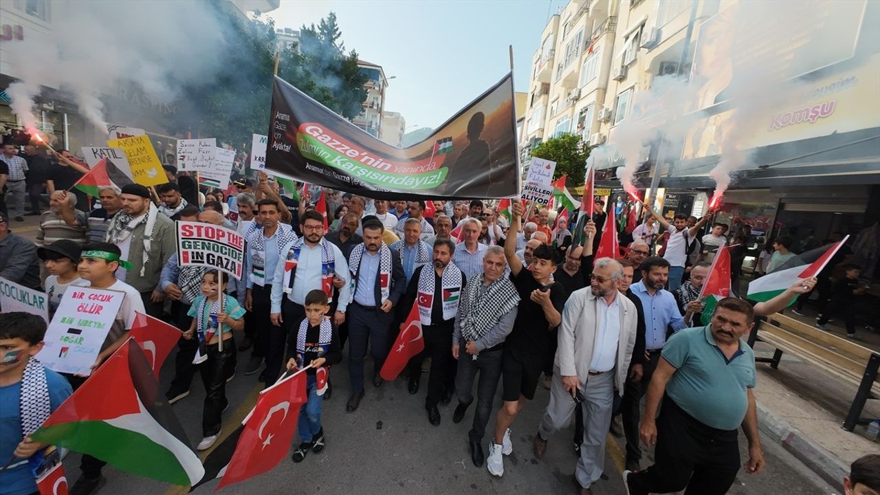 Mersin'de Filistin'e Destek Yürüyüşü Gerçekleştirildi