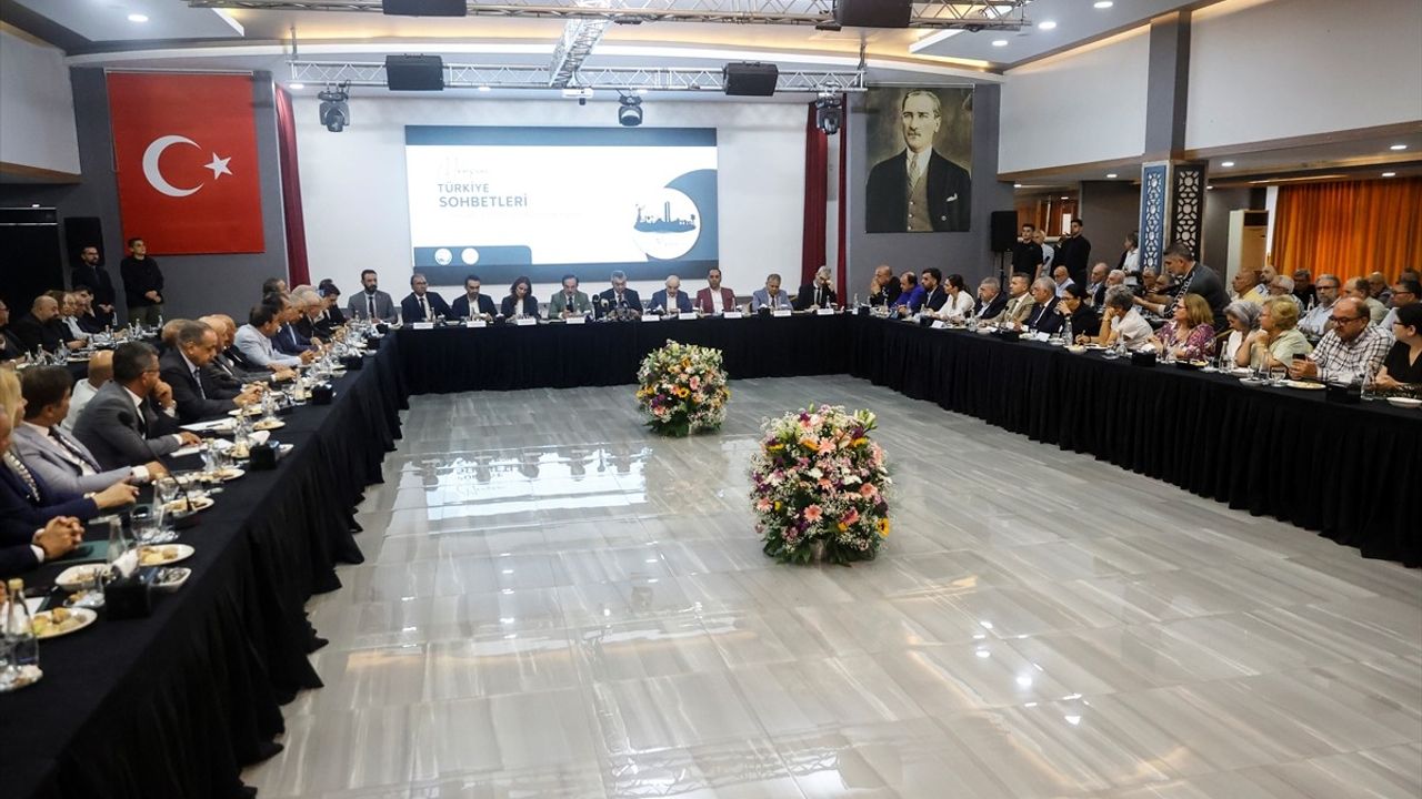 Mersin'de Türkiye Sohbetleri Toplantısı Gerçekleşti