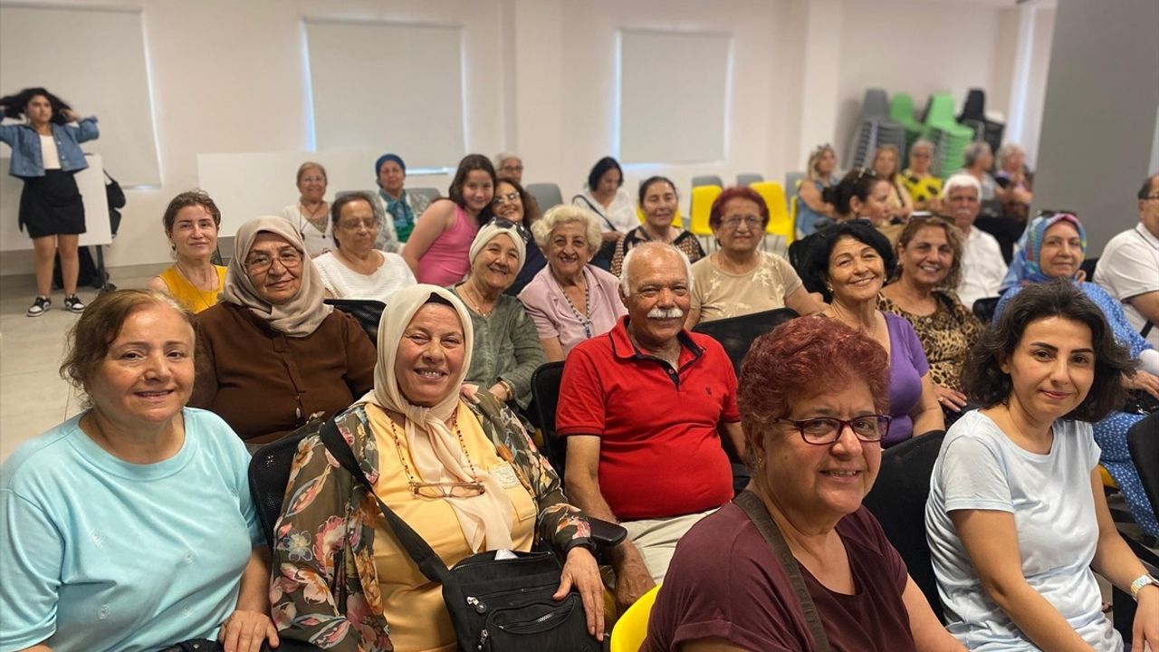 Mersin Universitesi'nde 60+ Tazelenme Universitesi Yıl Sonu Etkinliği