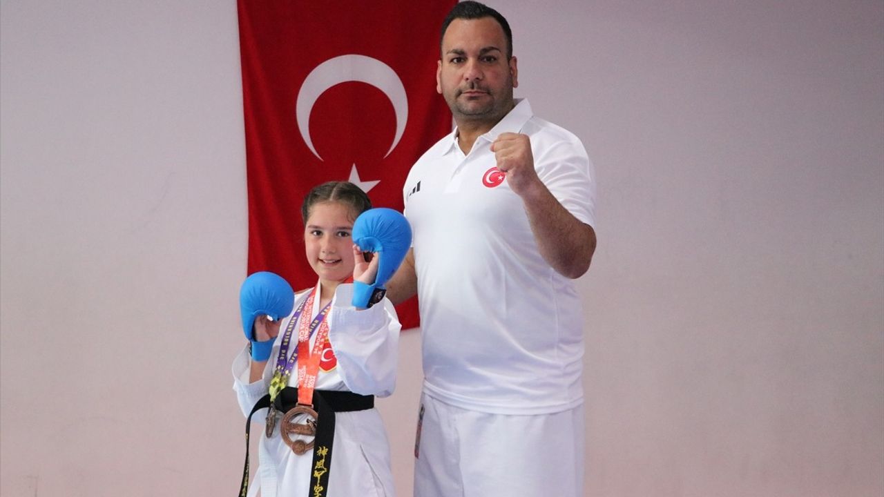 Minik Karateci Elis Lina Yılmaz'ın Balkan Şampiyonası Hedefi