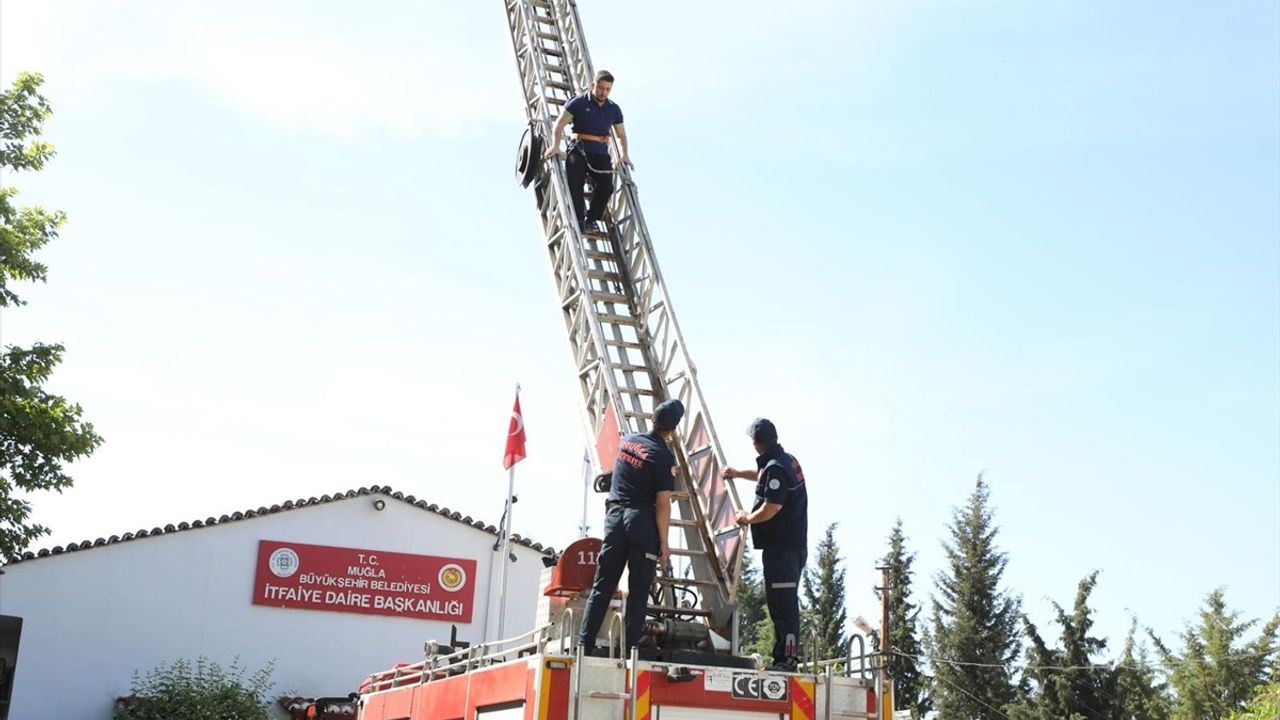 Muğla'da 286 Aday Zorlu Parkurlarda İtfaiye Eri Olmak İçin Yarıştı