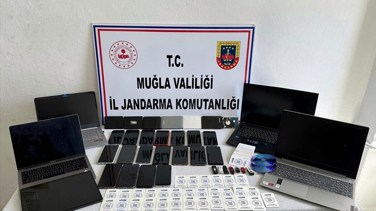 Muğla'da Büyük Dolandırıcılık Operasyonu: 12 Tutuklama