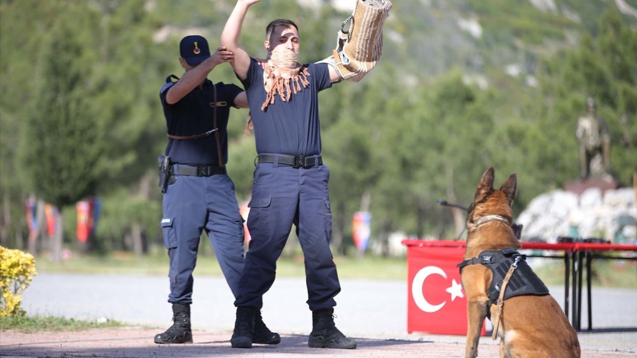 Muğla'da Engelli Gençler Askerlik Hayalini Yaşadı