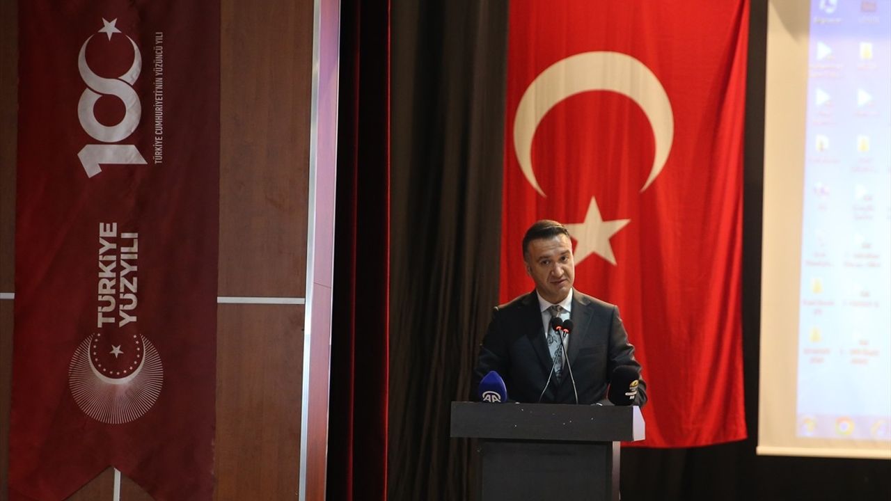 Muş'ta Tarih, Bilim ve Kültür Sempozyumu Düzenlendi