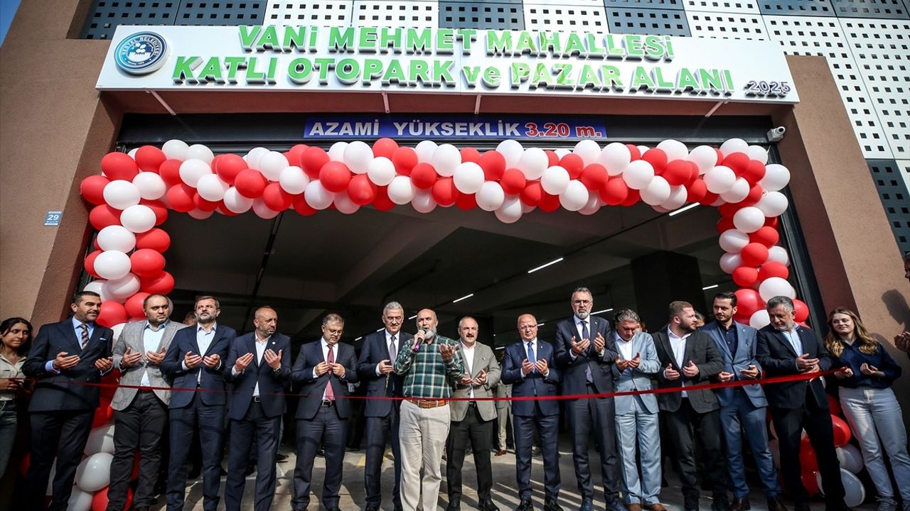 Mustafa Varank: 'CHP'li Belediyeler Projelere Sahiplenmiyor'