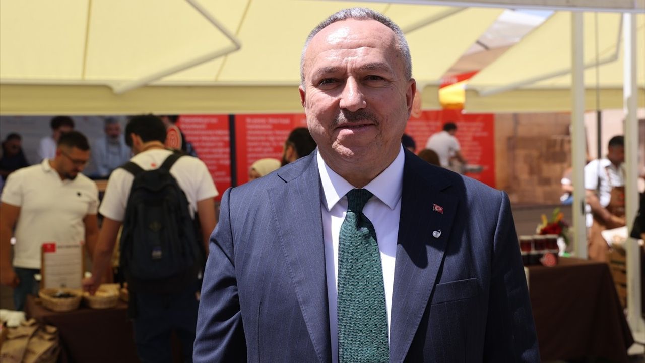 Nevşehir'de Slow Food Yeryüzü Pazarı Açıldı