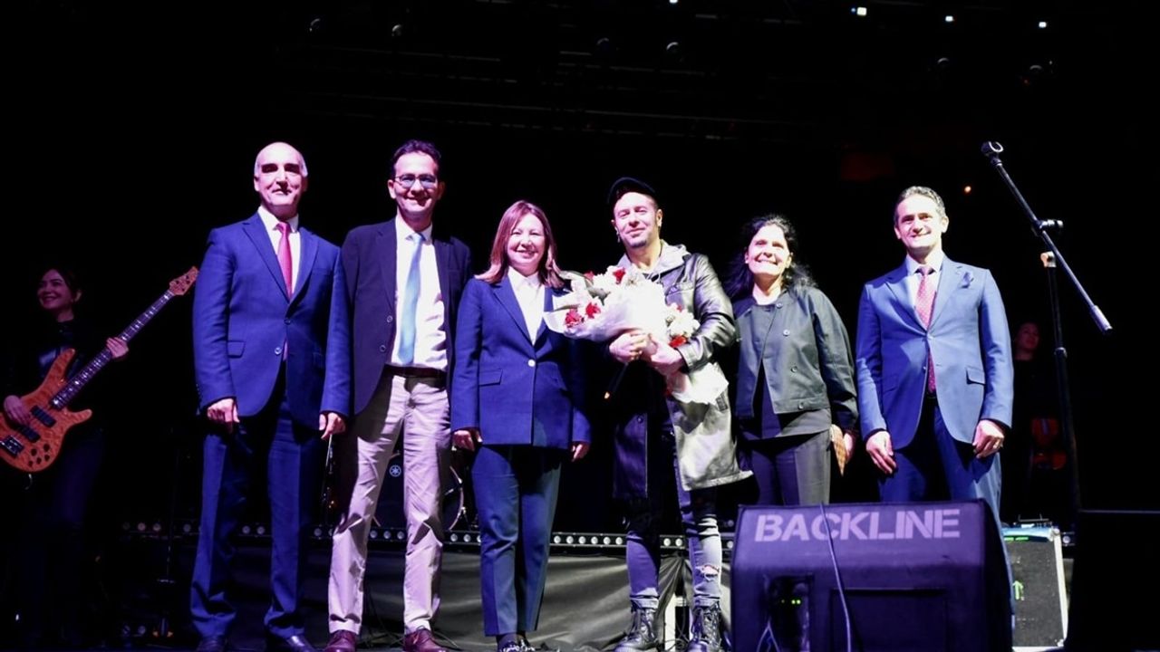 OMÜ 50. Yıl Şenliği Emre Aydın İle Coştu