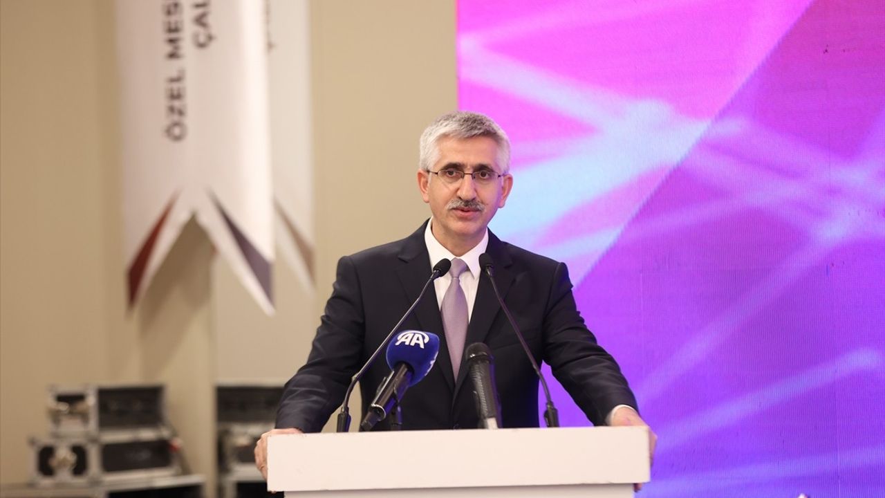 Özel Meslek Liseleri Çalıştayı'nda Eğitimde İzlenen Yöntemler Anlatıldı