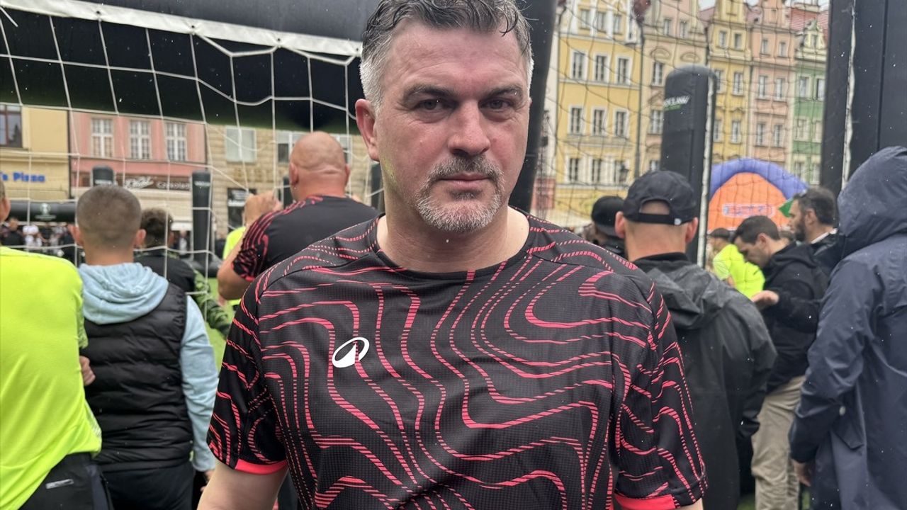 Polonyalı Futbolcu Zewlakow'dan Szymanski'ye Övgüler