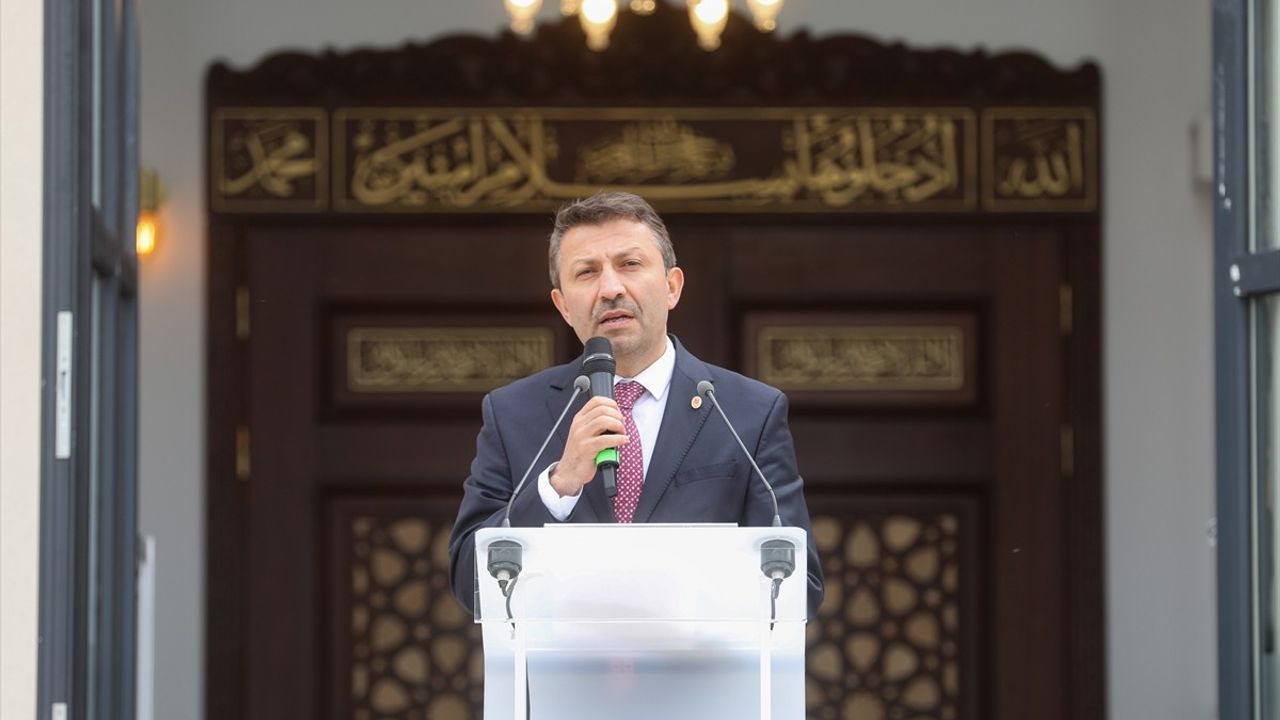 Roubaix'de Eyüp Sultan Camisi Açıldı