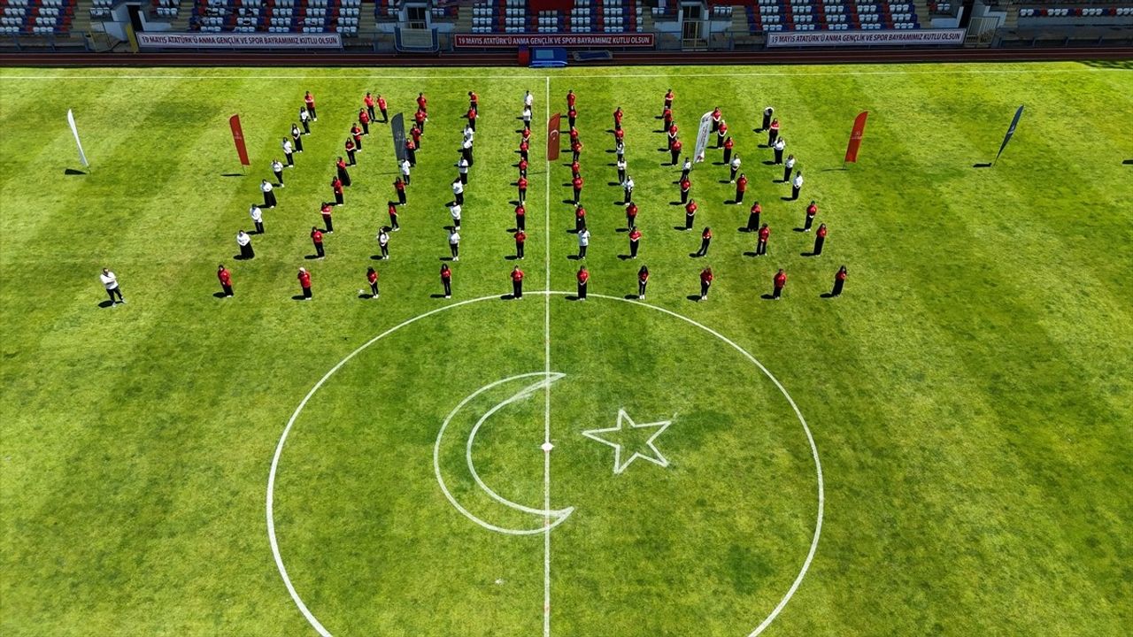 Sakarya ve Çevresindeki İlllerde 19 Mayıs Kutlamaları
