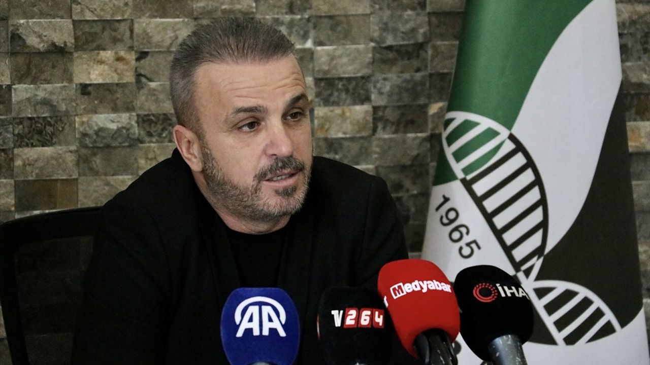 Sakaryaspor Başkanı Cumhur Genç'in Değerlendirmeleri