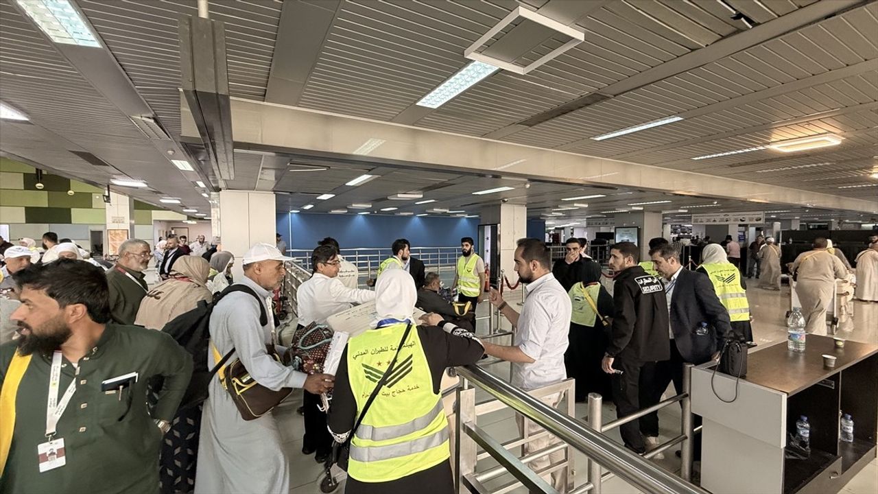 Şam'dan Hac Yolculuğu Başladı