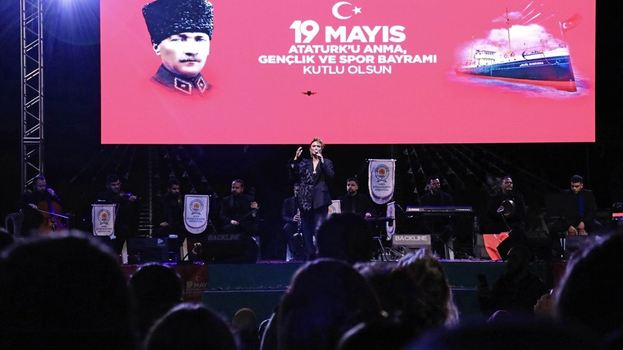Samsun'da Gençlik Konseri Coşkusu