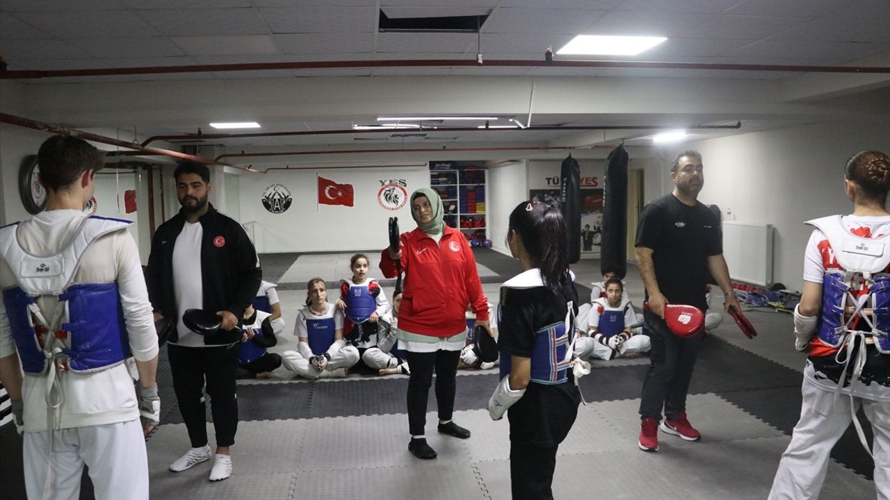 Sayan Ailesi: Tekvandoda Geleceğin Şampiyonlarını Yetiştiriyor