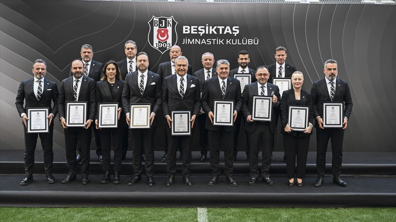 Serdal Adalı ve Ekibi Mazbatalarını Aldı: Beşiktaş için İstikrar Vurgusu