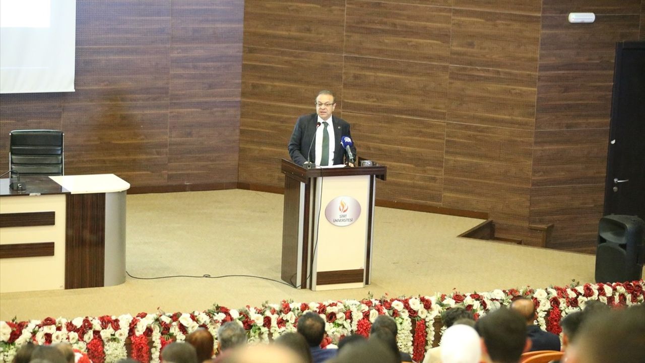 Siirt'te AB İlişkileri Konferansı Düzenlendi