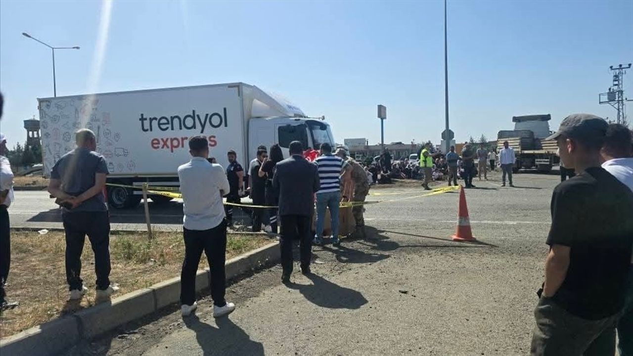 Şırnak'ta Lise Öğrencisi Kamyonun Çarpmasıyla Hayatını Kaybetti