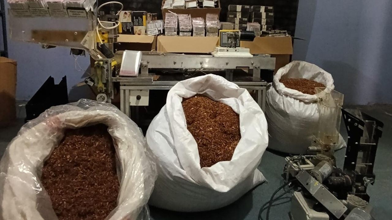 Sivas'ta 126 Bin 800 Makaron Ele Geçirildi