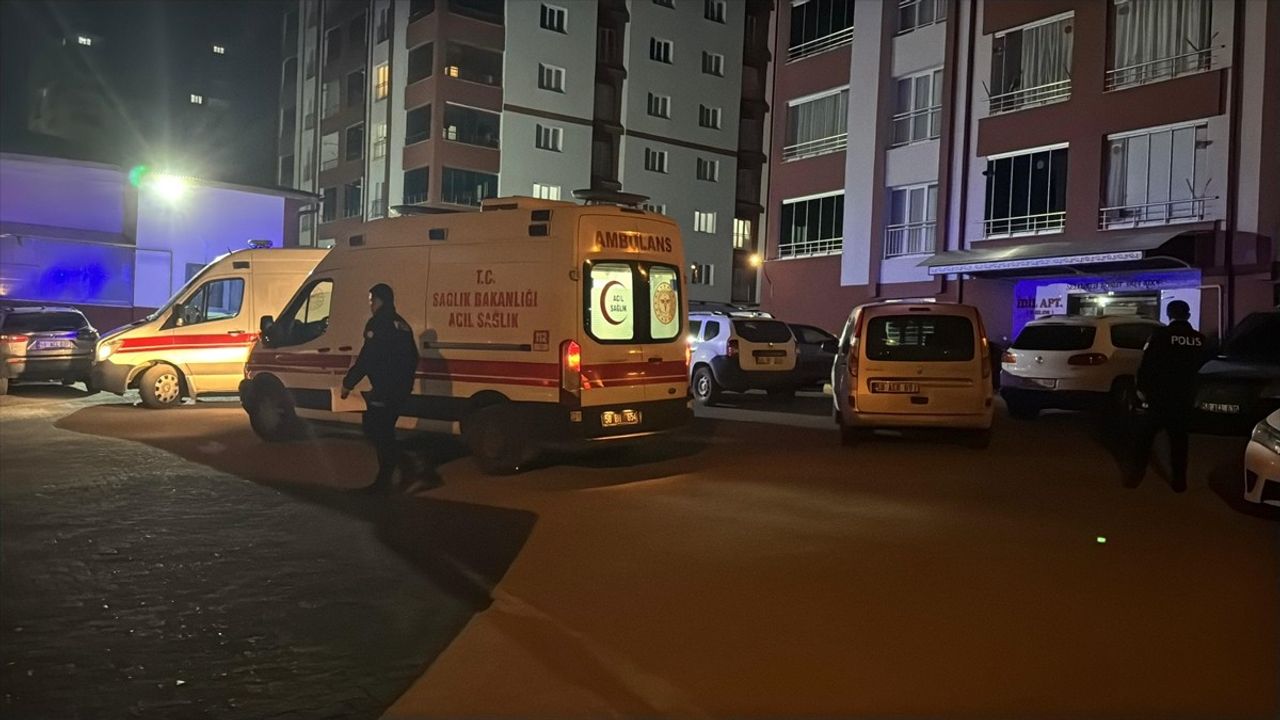 Sivas'ta Kardeşlerin Trajik Ölümü: Maskeli Saldırgan Aranıyor