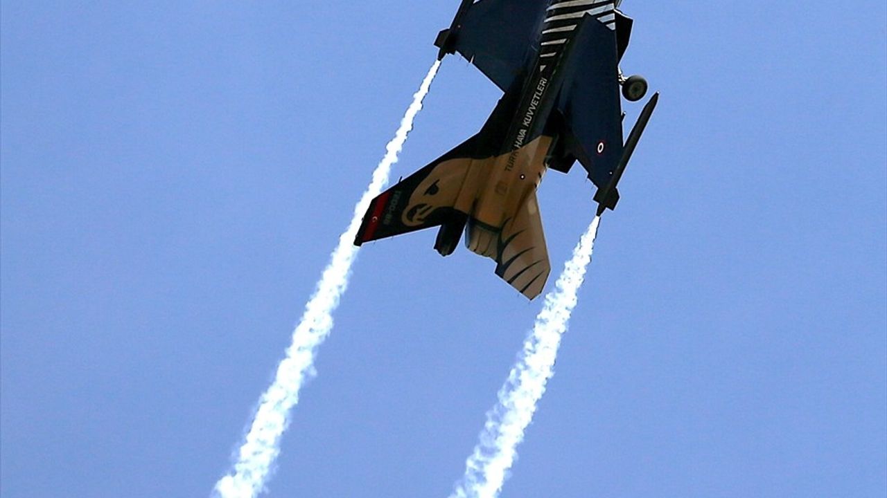 SOLOTÜRK Malatya'da Gösteri Öncesi Prova Uçuşu Gerçekleştirdi