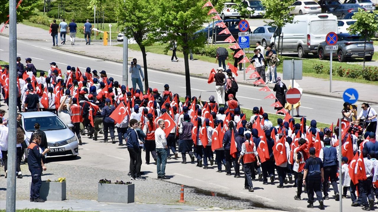 TCG Anadolu ile 19 Mayıs'a Anlamlı Selam