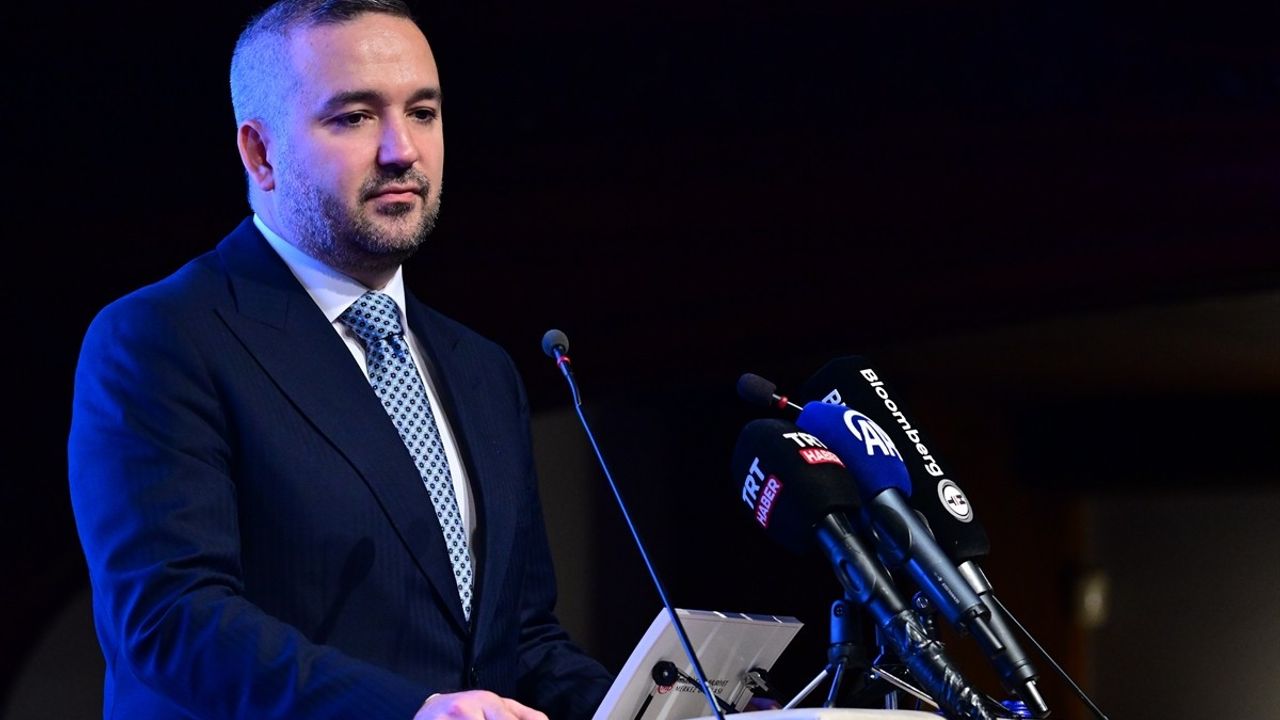 TCMB Başkanı Karahan'dan Sıkı Para Politikası Vurgusu